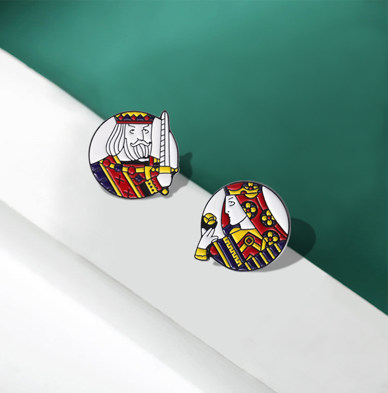 Playing Cards Enamel Pins Cust - Themed Playing Card recension och pris